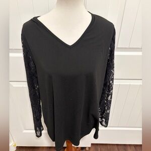 BloomChic Black Lace Sleeve Blouse
